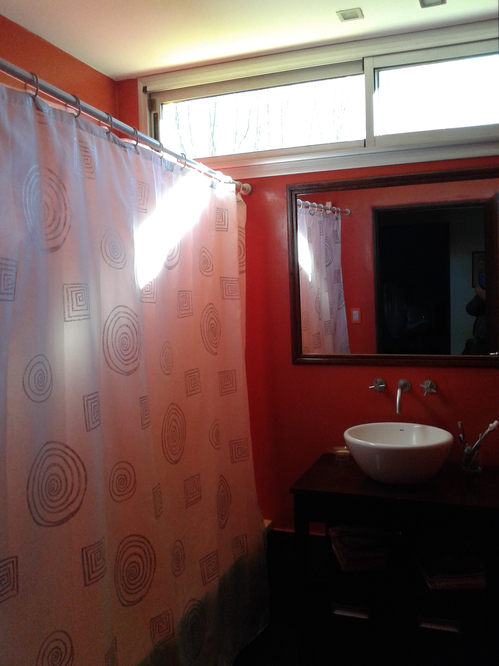 HERMOSA CASA CON AMPLIO PARQUE EN IBARLUCEA- se acepta departamento como parte de pago — foto 8