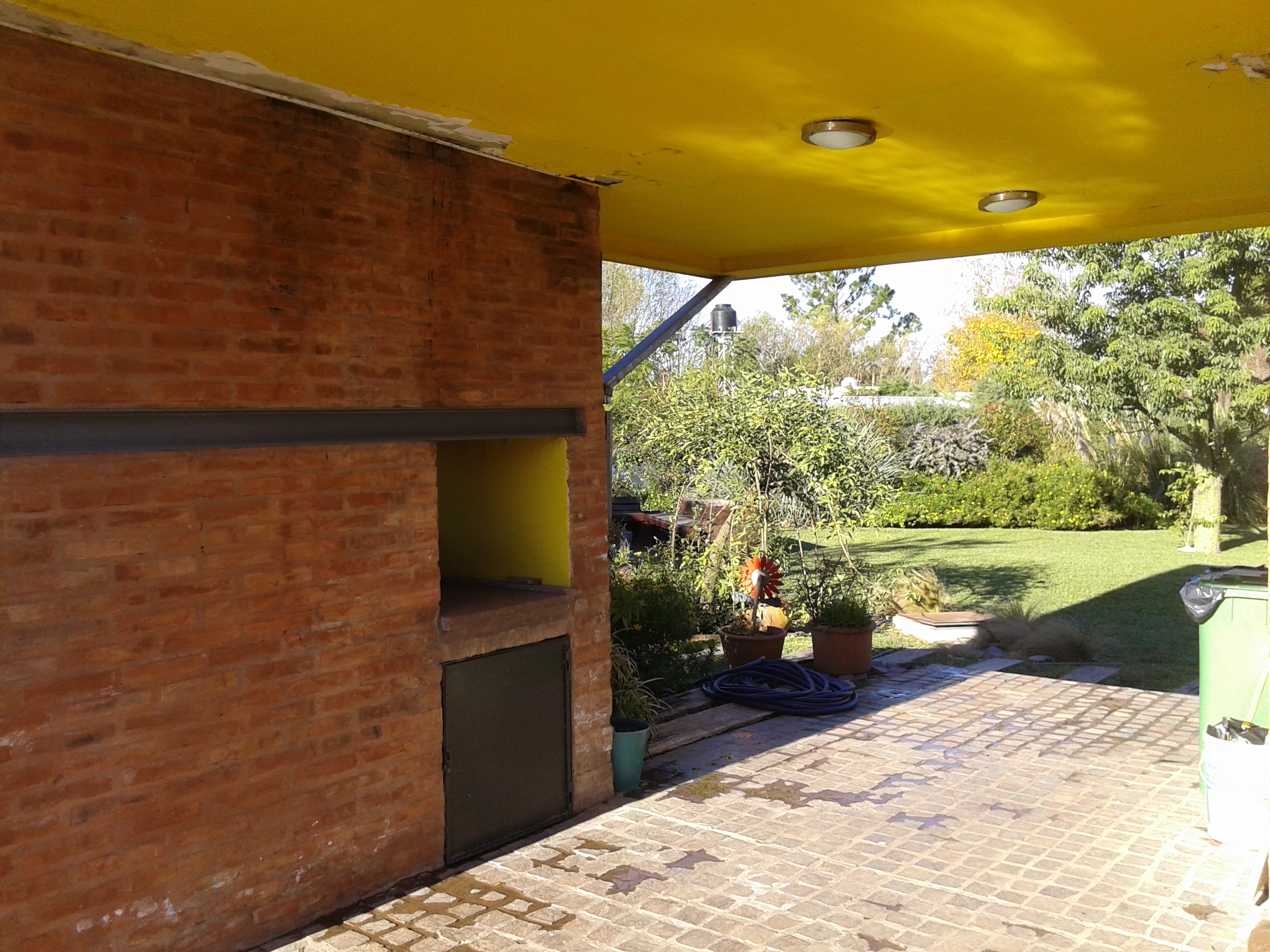 HERMOSA CASA CON AMPLIO PARQUE EN IBARLUCEA- se acepta departamento como parte de pago — foto 14