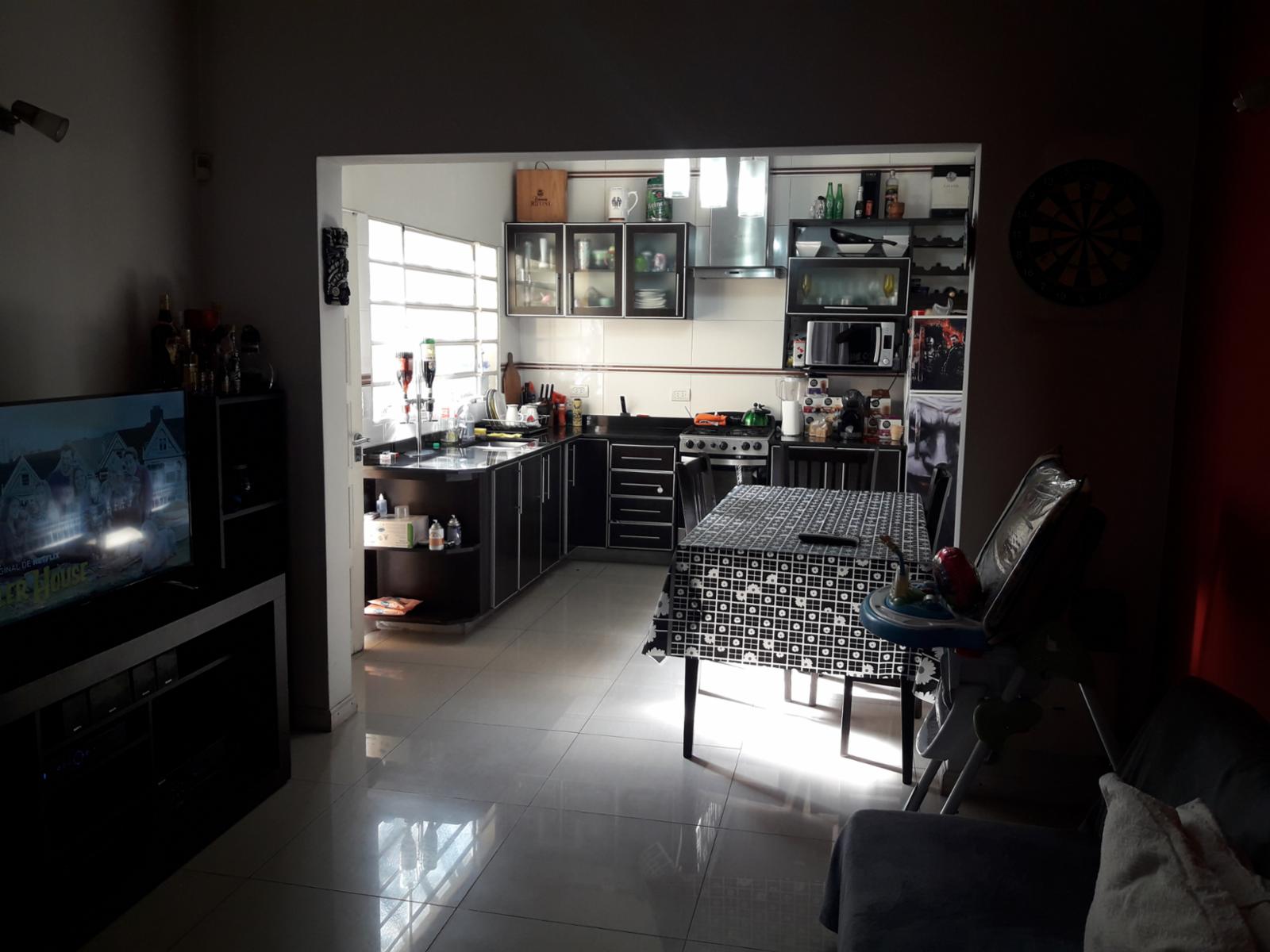 CASA DOS DORMITORIOS CON GARAGE Y QUINCHO — foto 3