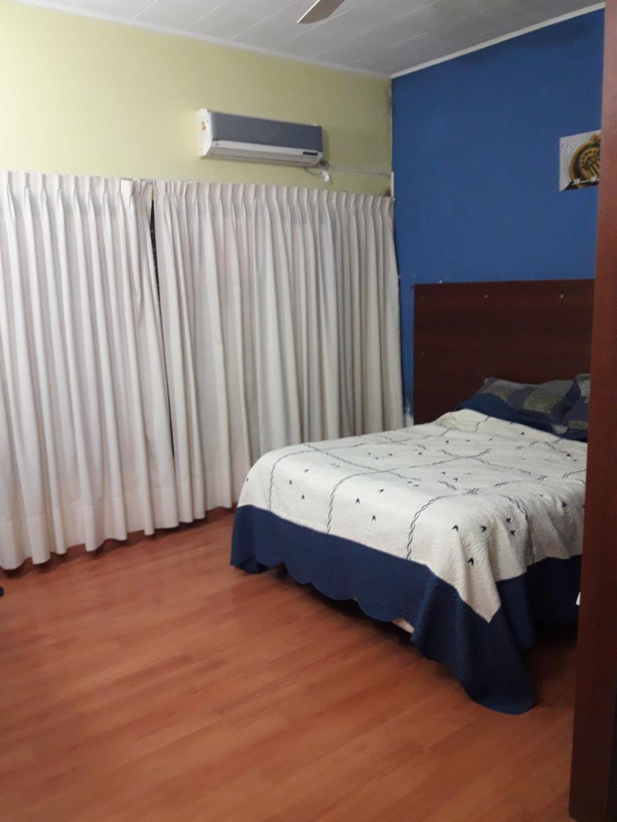 CASA DOS DORMITORIOS CON GARAGE Y QUINCHO — foto 8