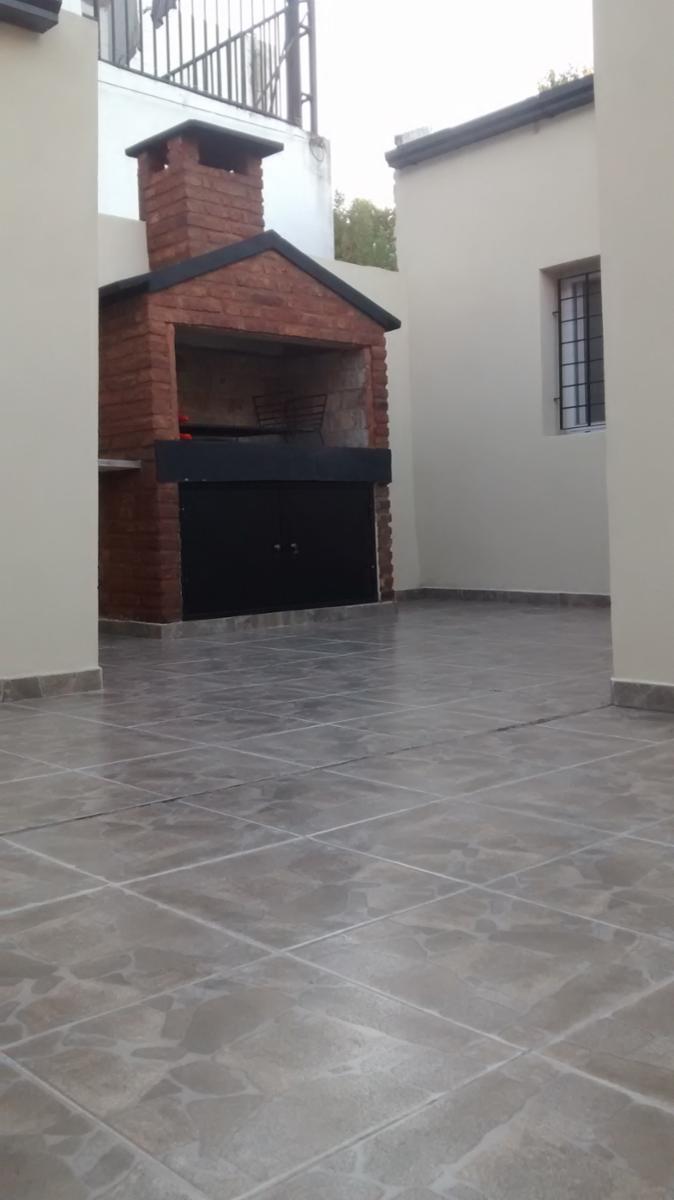 CASA DE PASILLO ZONA SUR IMPECABLE (ANCHORENA 400)
