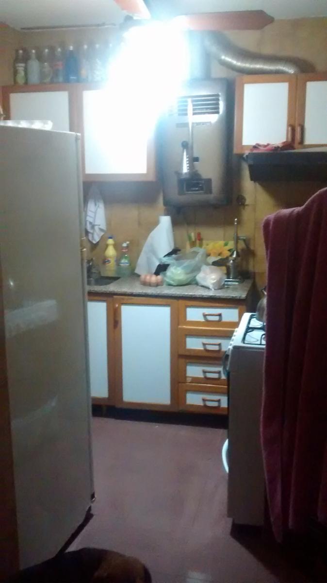 CASA DE PASILLO BARIO ECHESORTU 2 DORMITORIOS — foto 15