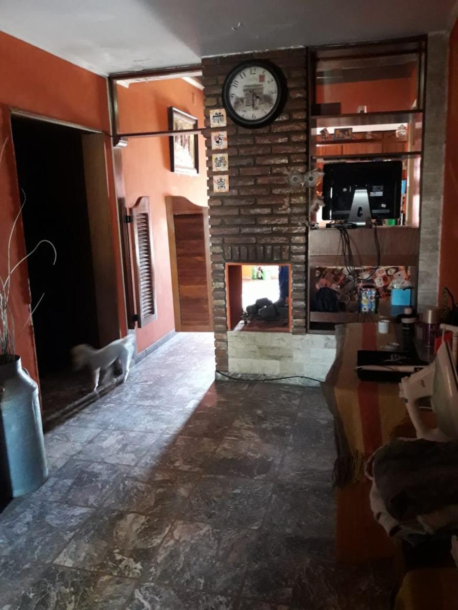 CASA TRES DORMITORIOS CON GARAGE Y JARDIN — foto 10