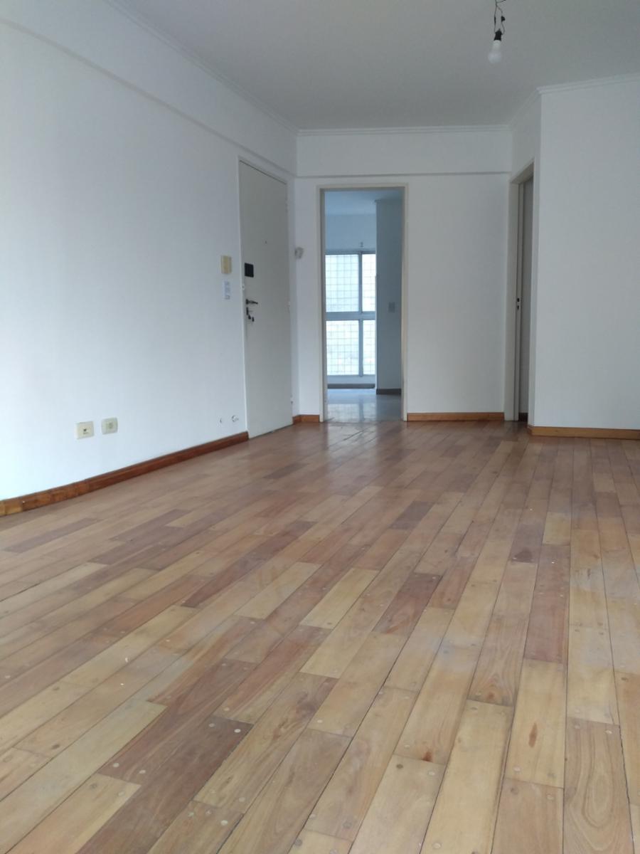 DEPARTAMENTO TRES DORMITORIOS EXCELENTE UBICACIÓN — foto 3