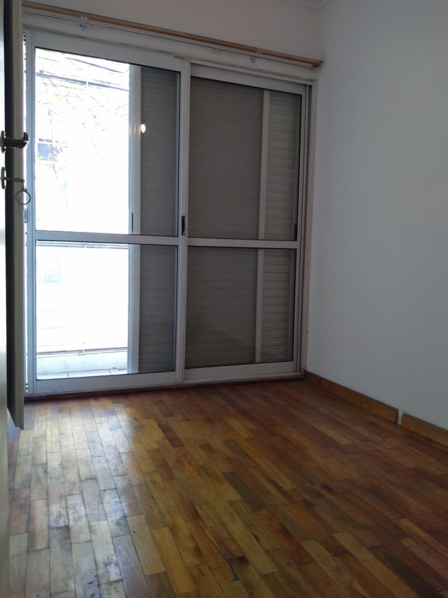 DEPARTAMENTO TRES DORMITORIOS EXCELENTE UBICACIÓN — foto 7