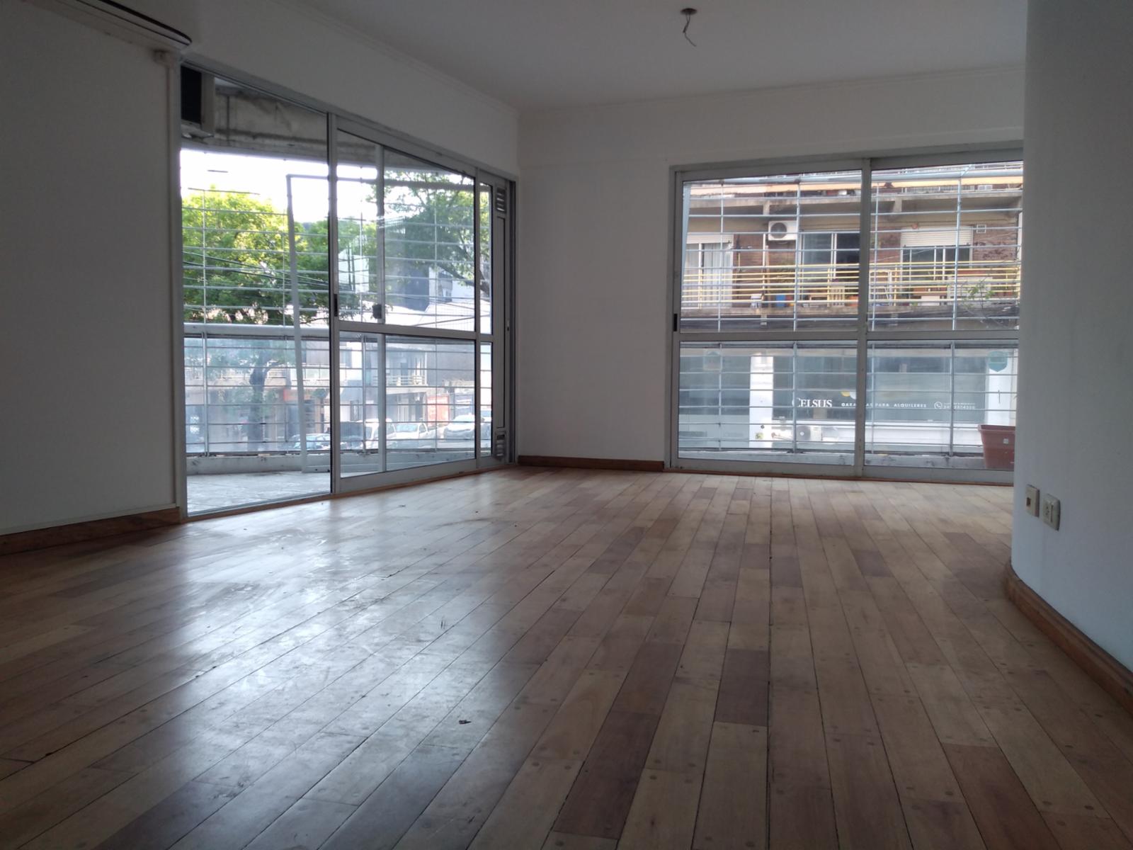 DEPARTAMENTO TRES DORMITORIOS EXCELENTE UBICACIÓN — foto 11