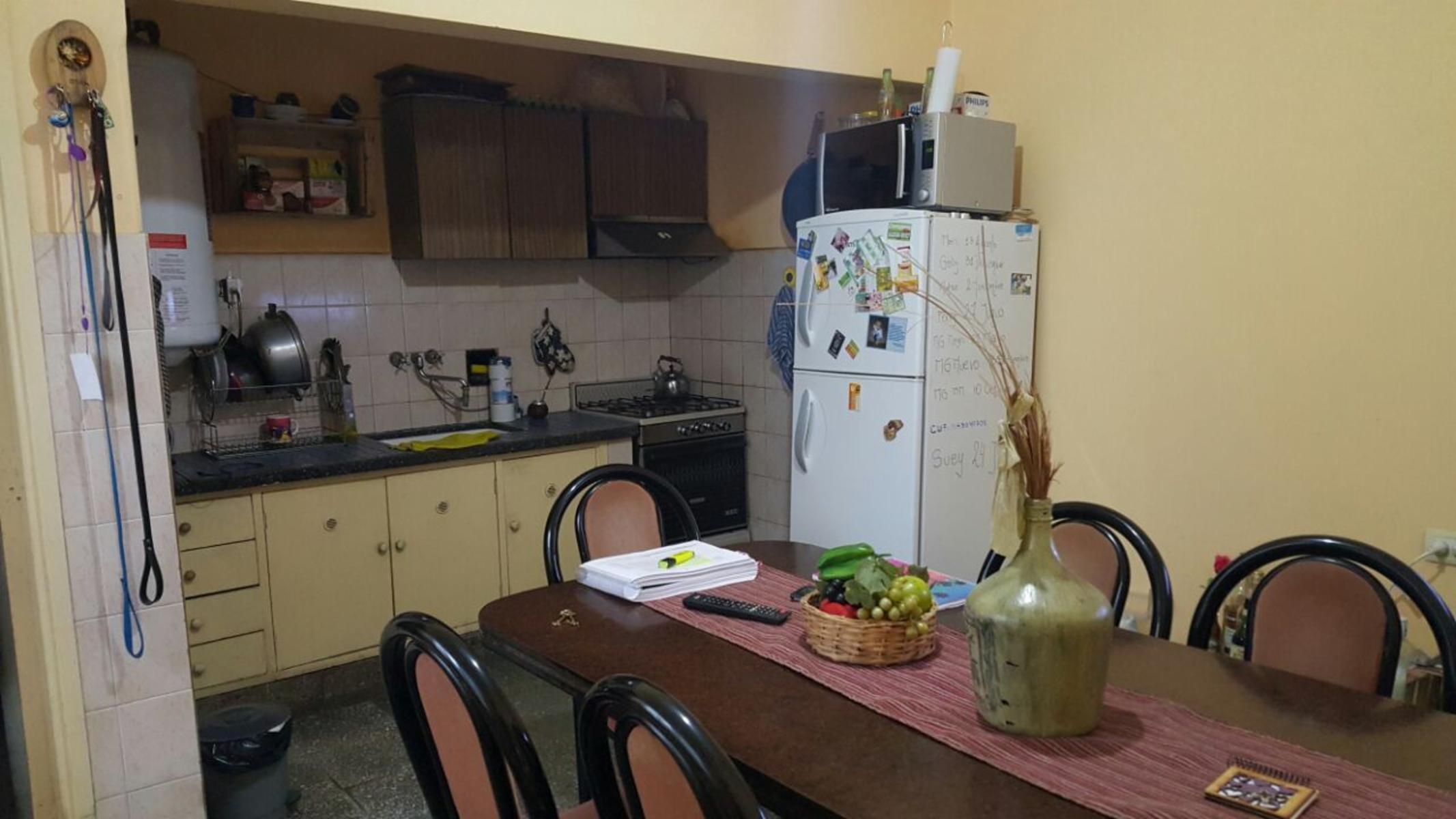 Casa de 2 Dormitorios en Venta – B° Villa Cabrera — foto 2