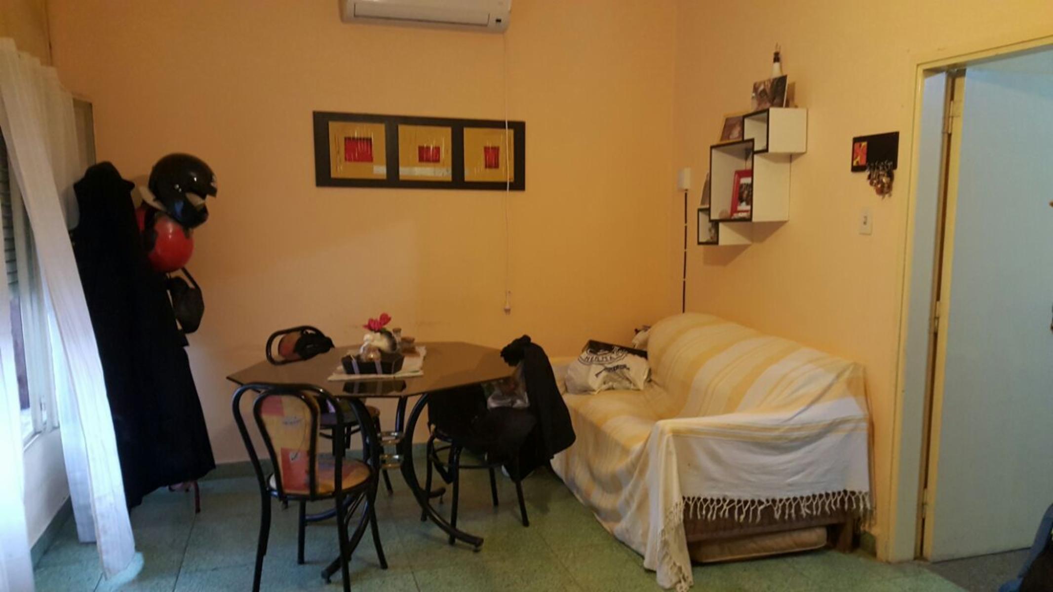 Casa de 2 Dormitorios en Venta – B° Villa Cabrera — foto 5
