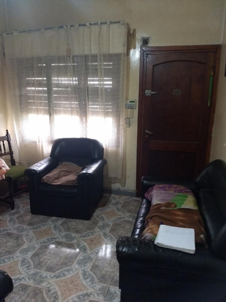 NUEVO VALOR CASA 3 AMBIENTES CON GARAGE , PATIO Y JARDIN — foto 2