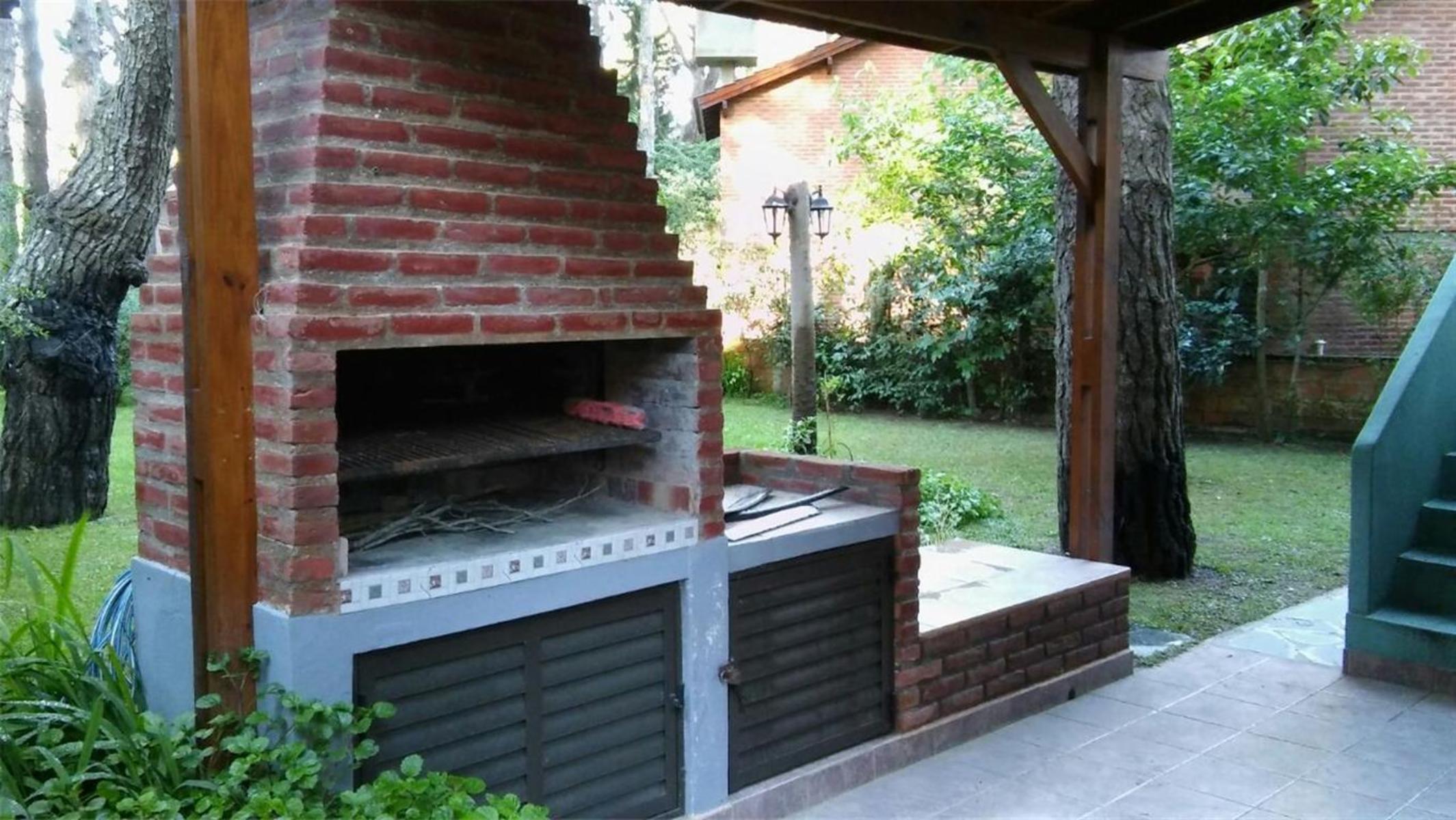 HERMOSO CHALET EN DOS PLANTAS EN COSTA DEL ESTE EXCELENTE UBICACION. — foto 5