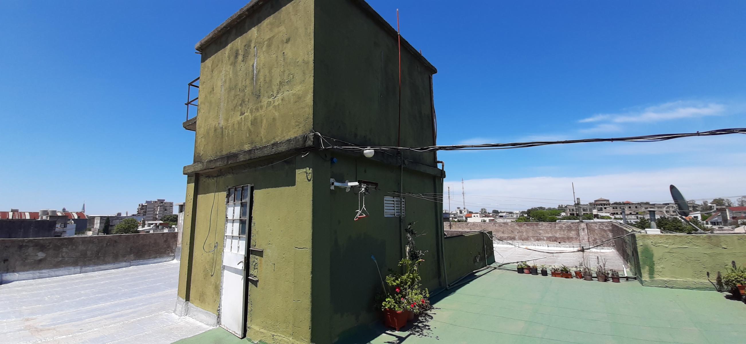 HERMOSO DEPTO DE 3 AMBIENTES AMPLIOS CON TERRAZA Y BAULERA. EXCELENTE UNIDAD SOBRE AVENIDA PRINCIPAL — foto 12
