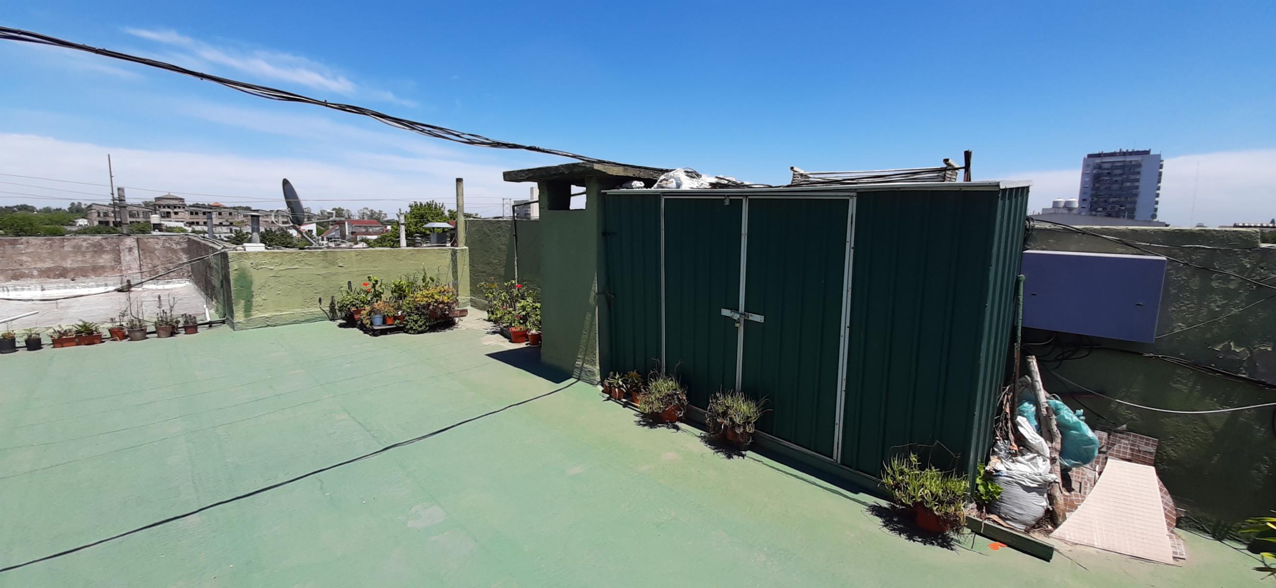 HERMOSO DEPTO DE 3 AMBIENTES AMPLIOS CON TERRAZA Y BAULERA. EXCELENTE UNIDAD SOBRE AVENIDA PRINCIPAL — foto 14