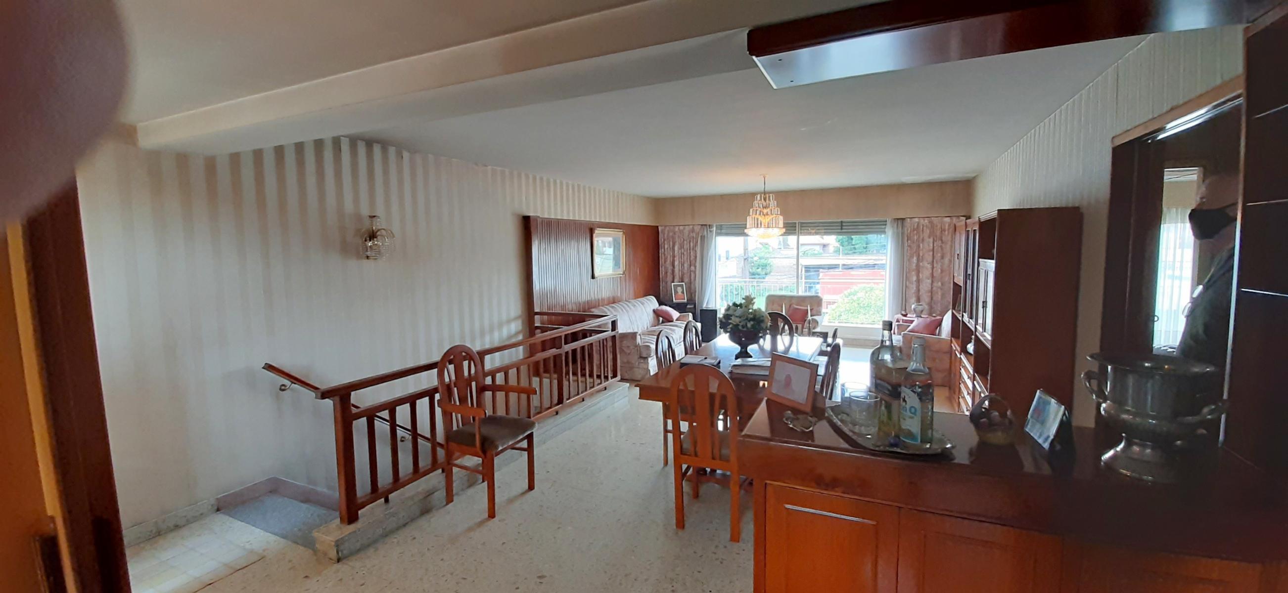 HERMOSA CASA DE ESTILO CON QUINCHO AMPLIO Y GALPON EN PLANTA BAJA EXCELENTE LOTE DE 8.66 X 45 METROS — foto 7