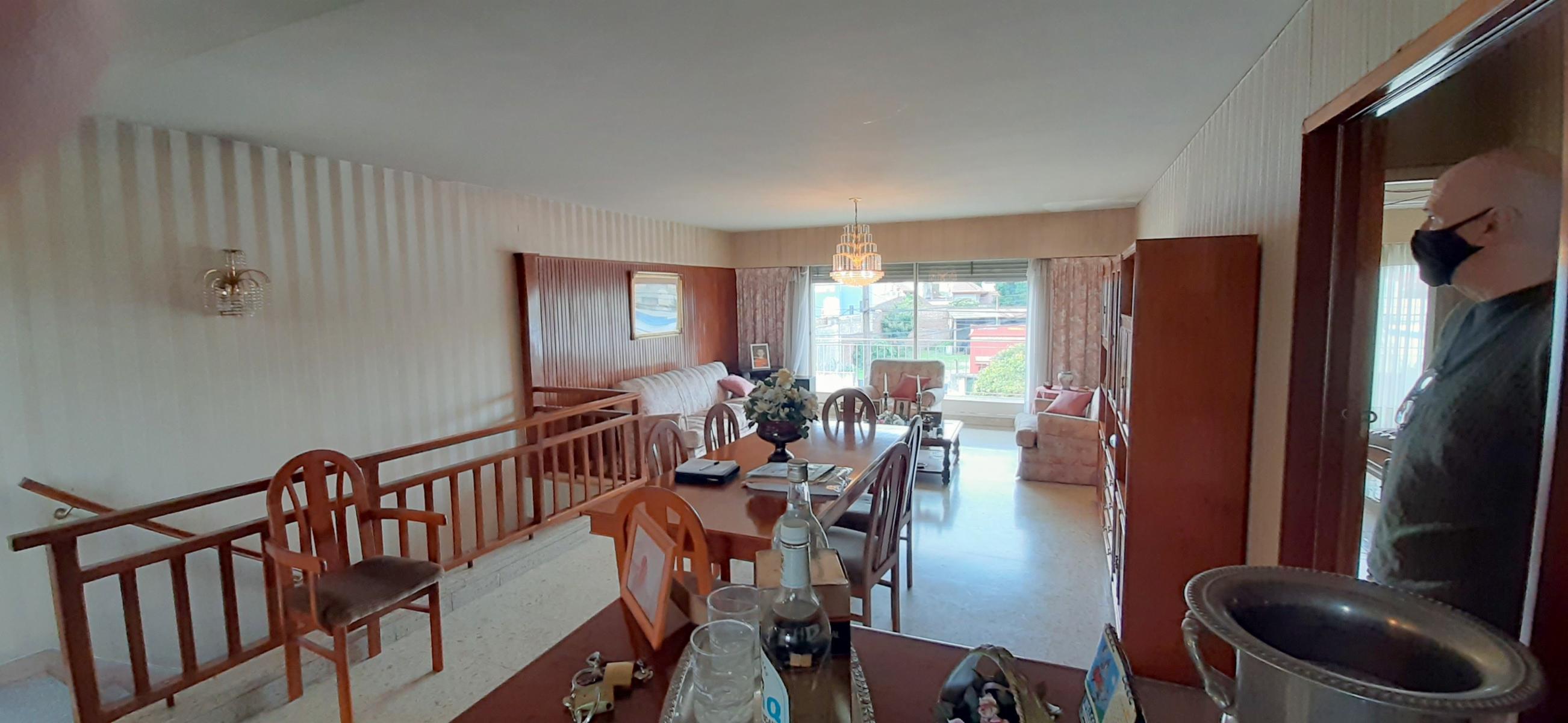 HERMOSA CASA DE ESTILO CON QUINCHO AMPLIO Y GALPON EN PLANTA BAJA EXCELENTE LOTE DE 8.66 X 45 METROS — foto 9