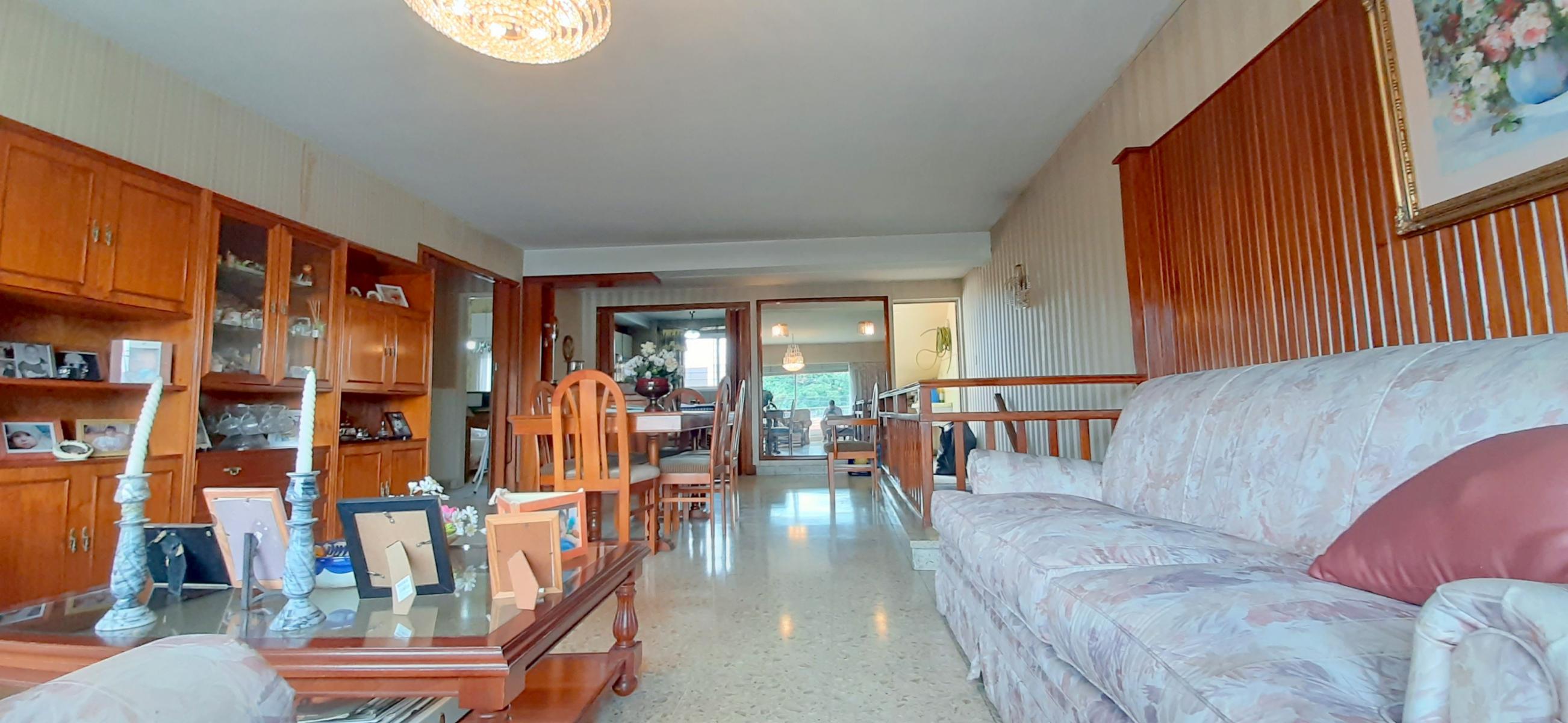 HERMOSA CASA DE ESTILO CON QUINCHO AMPLIO Y GALPON EN PLANTA BAJA EXCELENTE LOTE DE 8.66 X 45 METROS — foto 15
