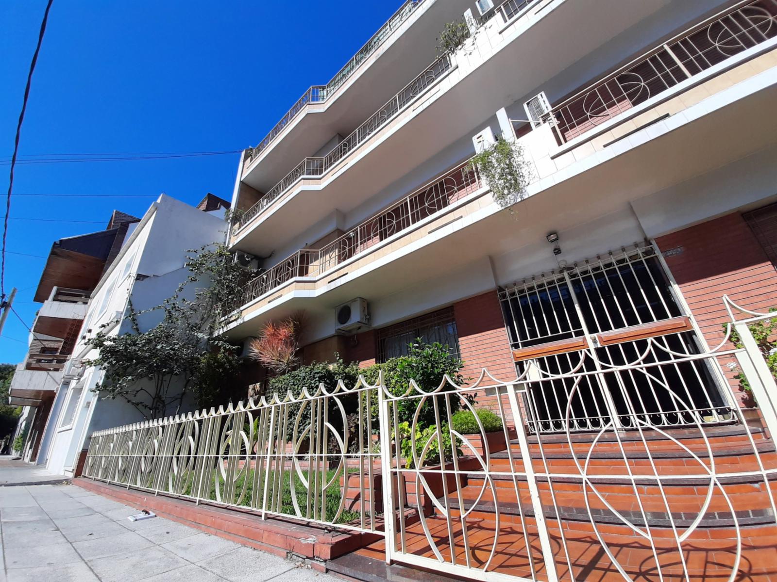 HERMOSO DEPTO DE 3 AMB EN PLANTA BAJA CON PATIO Y TERRAZA — foto 5