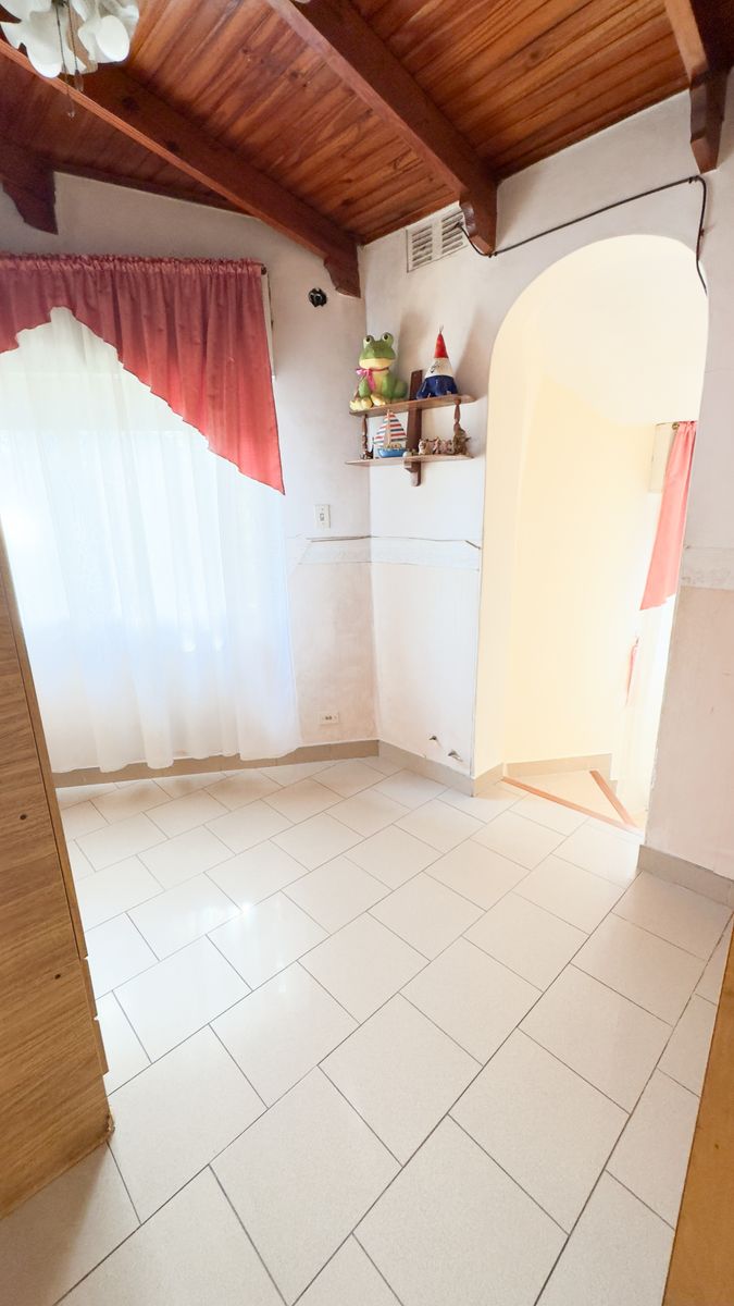 CASA TIPO PH DE 4 AMBIENTES AMPLIA, LUMINOSA Y CON EXCELENTE UBICACIÓN — foto 4