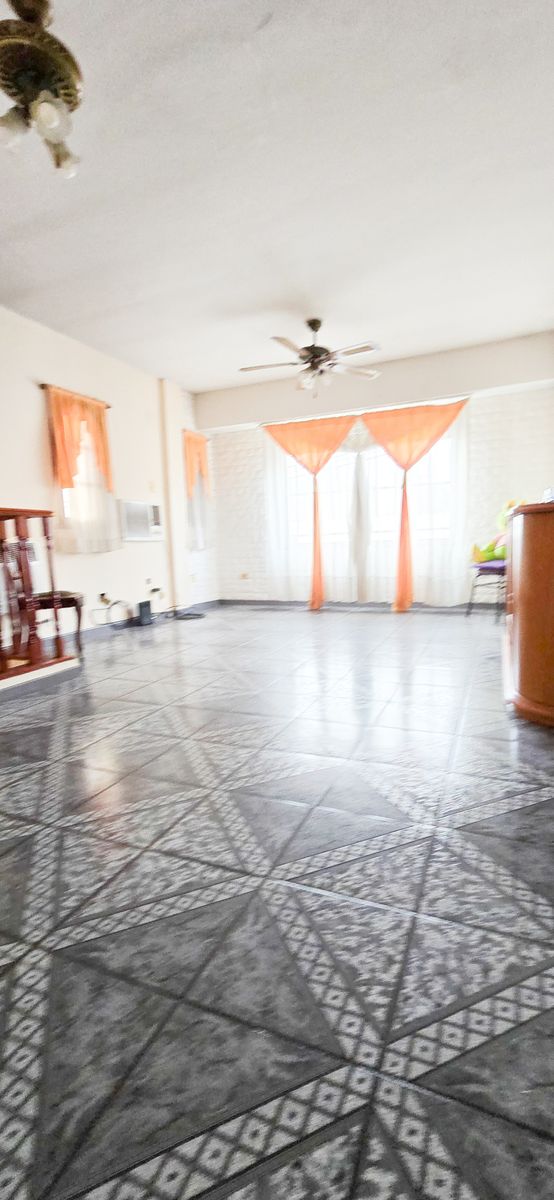 CASA TIPO PH DE 4 AMBIENTES AMPLIA, LUMINOSA Y CON EXCELENTE UBICACIÓN — foto 14
