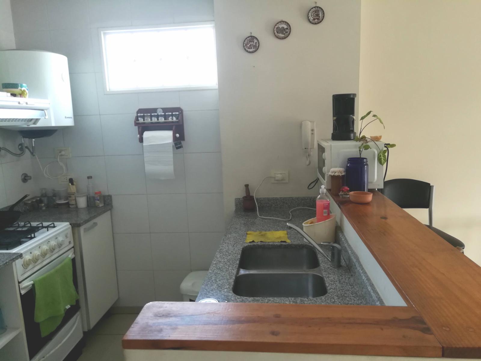 Excelente monoambiente en L en Parque Chacabuco — foto 4