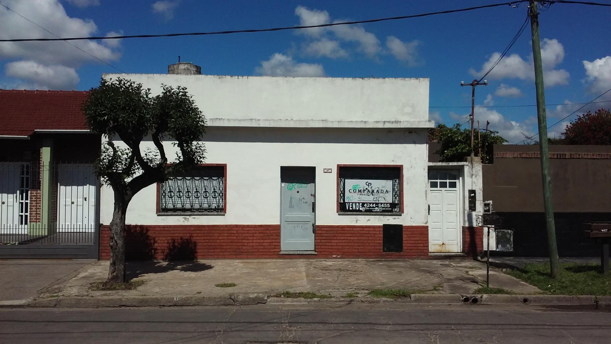 11 DE SETIEMBRE 0 CASA Y DEPARTAMENTO EN VENTA