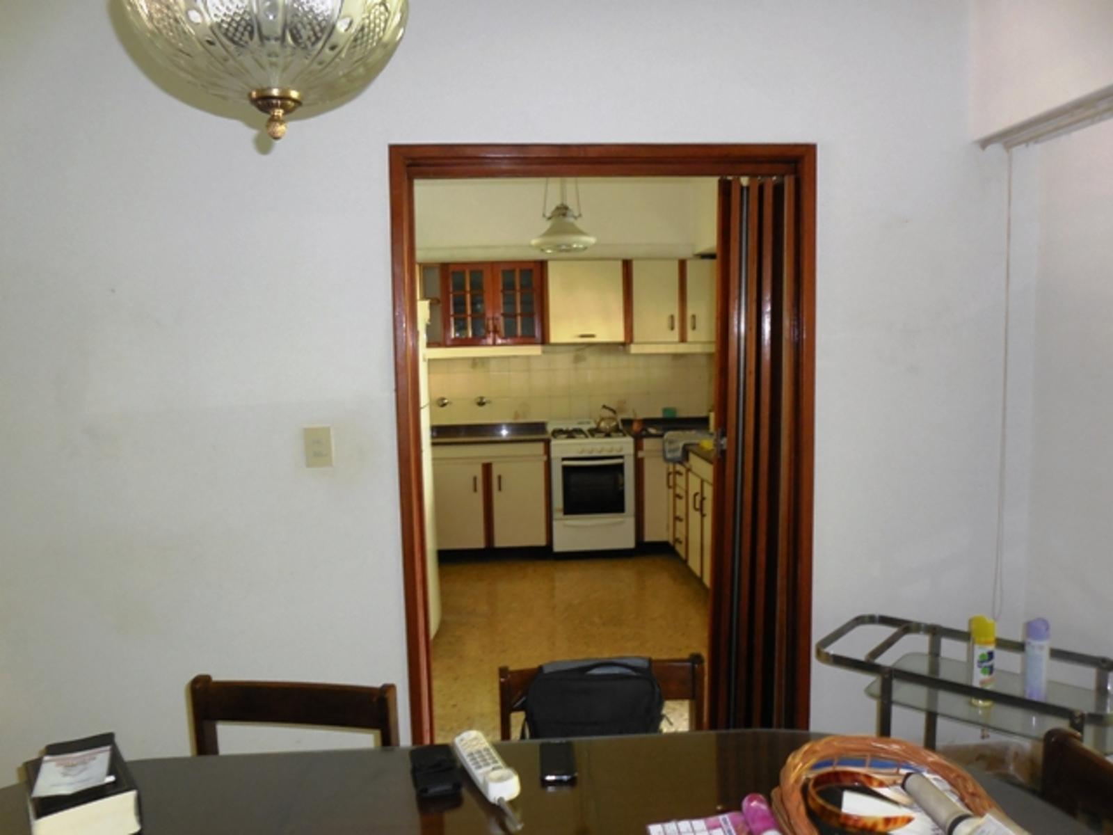 PORTELA 1350 EXCELENTE CASA DE 4 DORMITORIOS LOTE 8,66 X 78 — foto 11