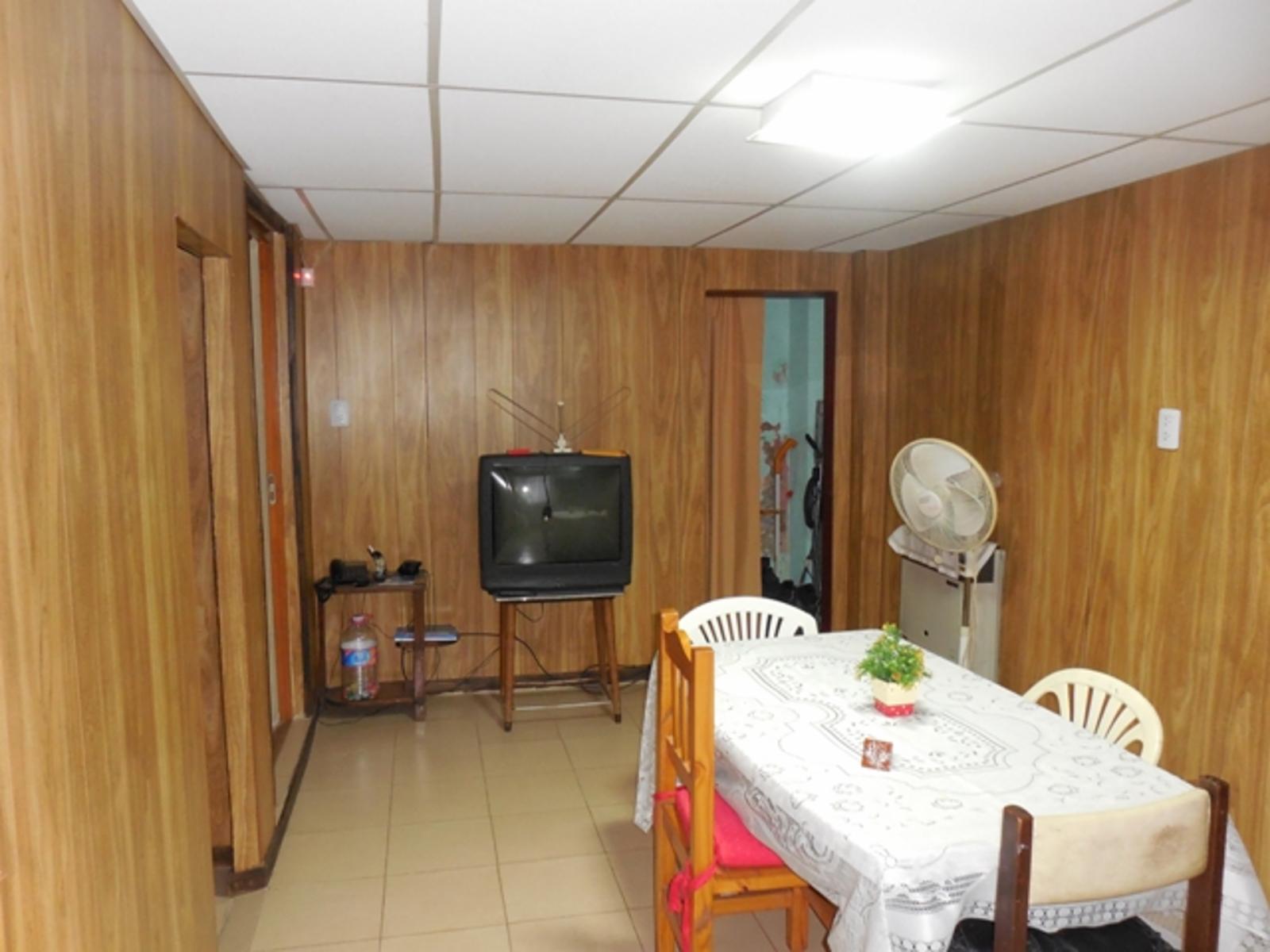 FONROUGE 1872 CASA DESARROLLADA SOBRE LOTE DE 12 X 18, Banfield — foto 2