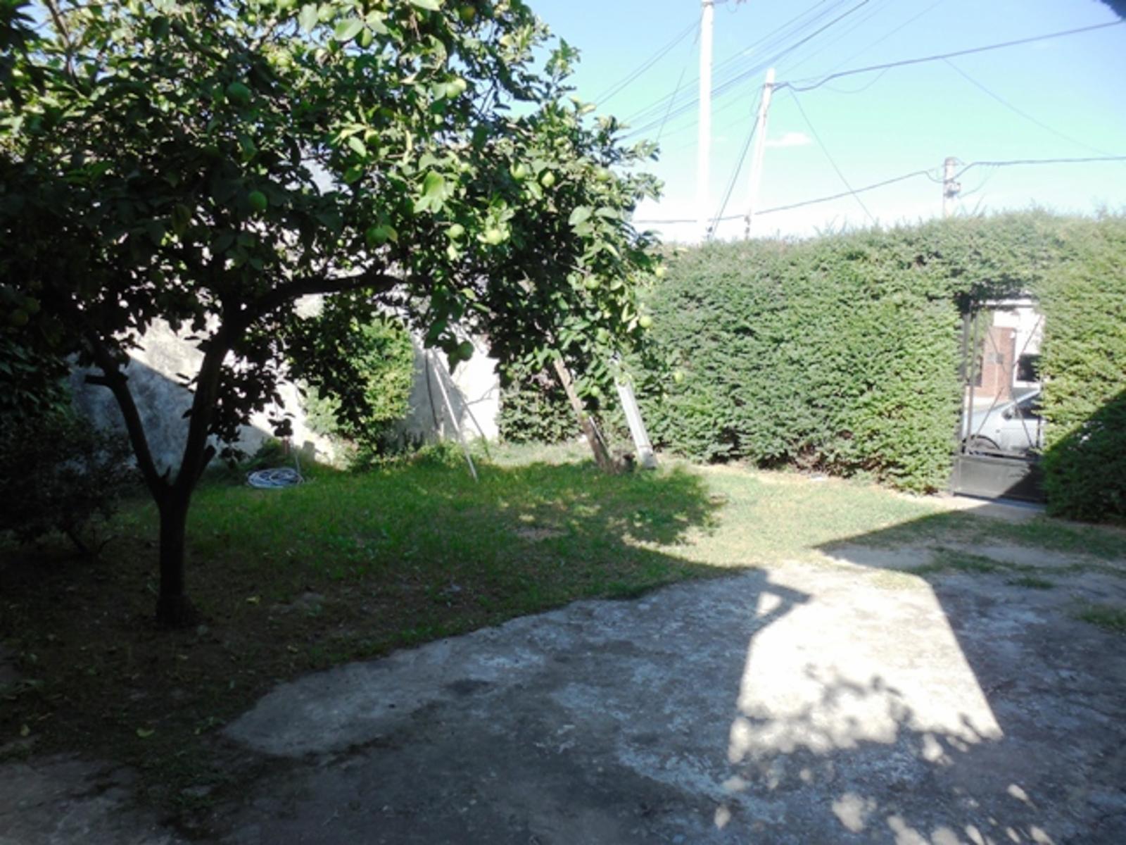 FONROUGE 1872 CASA DESARROLLADA SOBRE LOTE DE 12 X 18, Banfield — foto 8