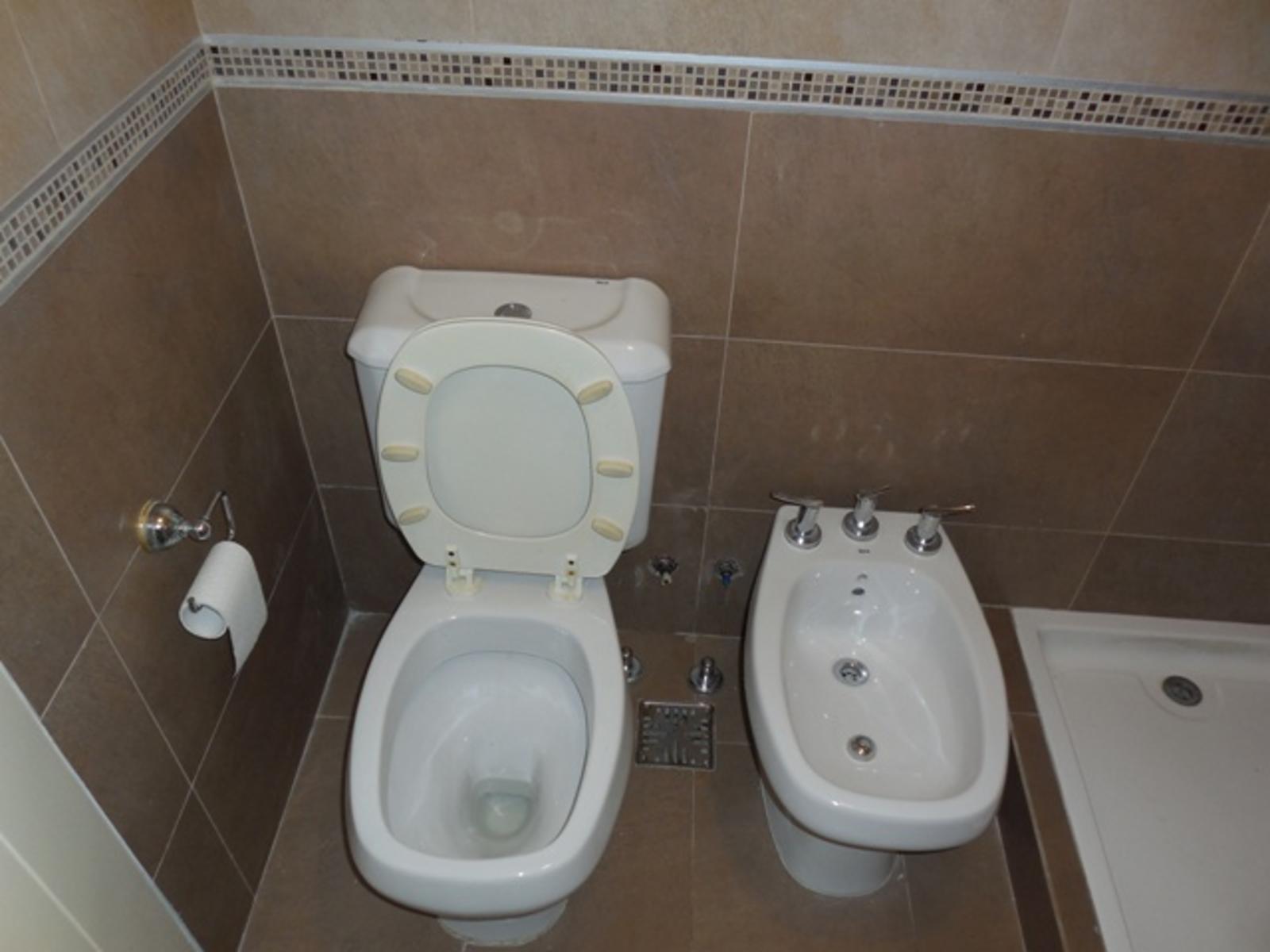 APTO CREDITO EXCELENTE DEPTO 1 AMBIENTE EN PLANTA BAJA PUEYRREDON 250 — foto 4