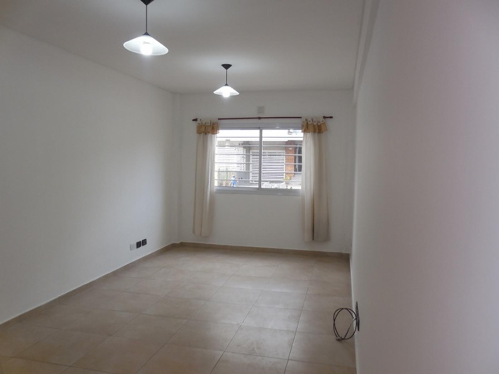 APTO CREDITO EXCELENTE DEPTO 1 AMBIENTE EN PLANTA BAJA PUEYRREDON 250 — foto 8