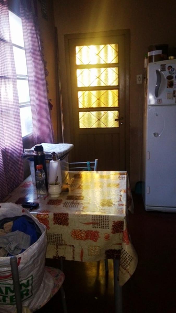 CASA SOBRE LOTE DE 10 X 20 DE 3 AMB NO APTA CREDITO — foto 2
