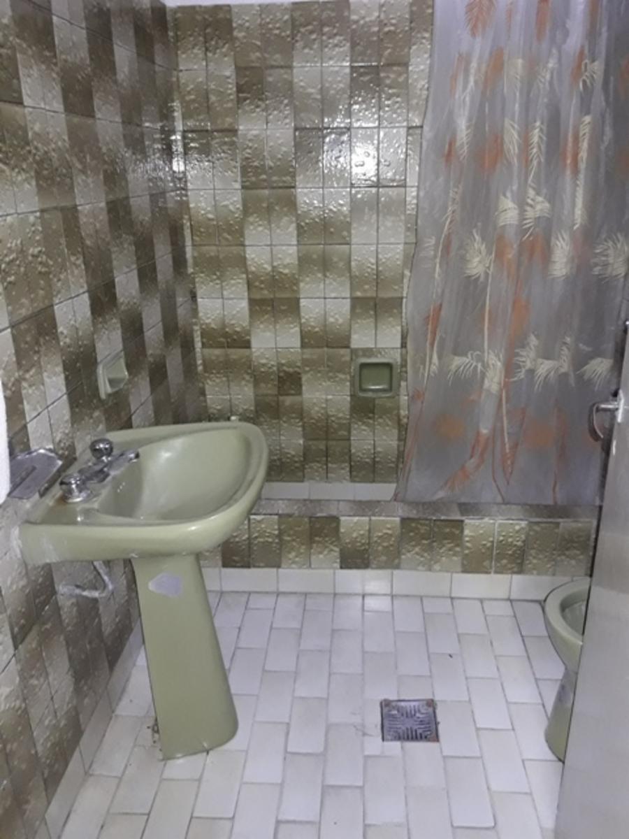 CASA SOBRE LOTE DE 10 X 20 DE 3 AMB NO APTA CREDITO — foto 5
