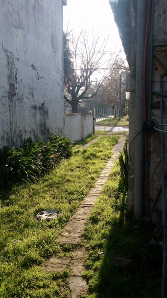 CASA SOBRE LOTE DE 10 X 20 DE 3 AMB NO APTA CREDITO — foto 6