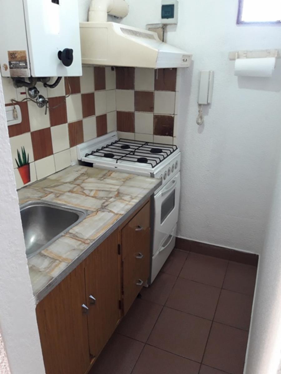 Departamento 2 Amb APTO CREDITO en excelente zona de Lomas de Zamora — foto 4