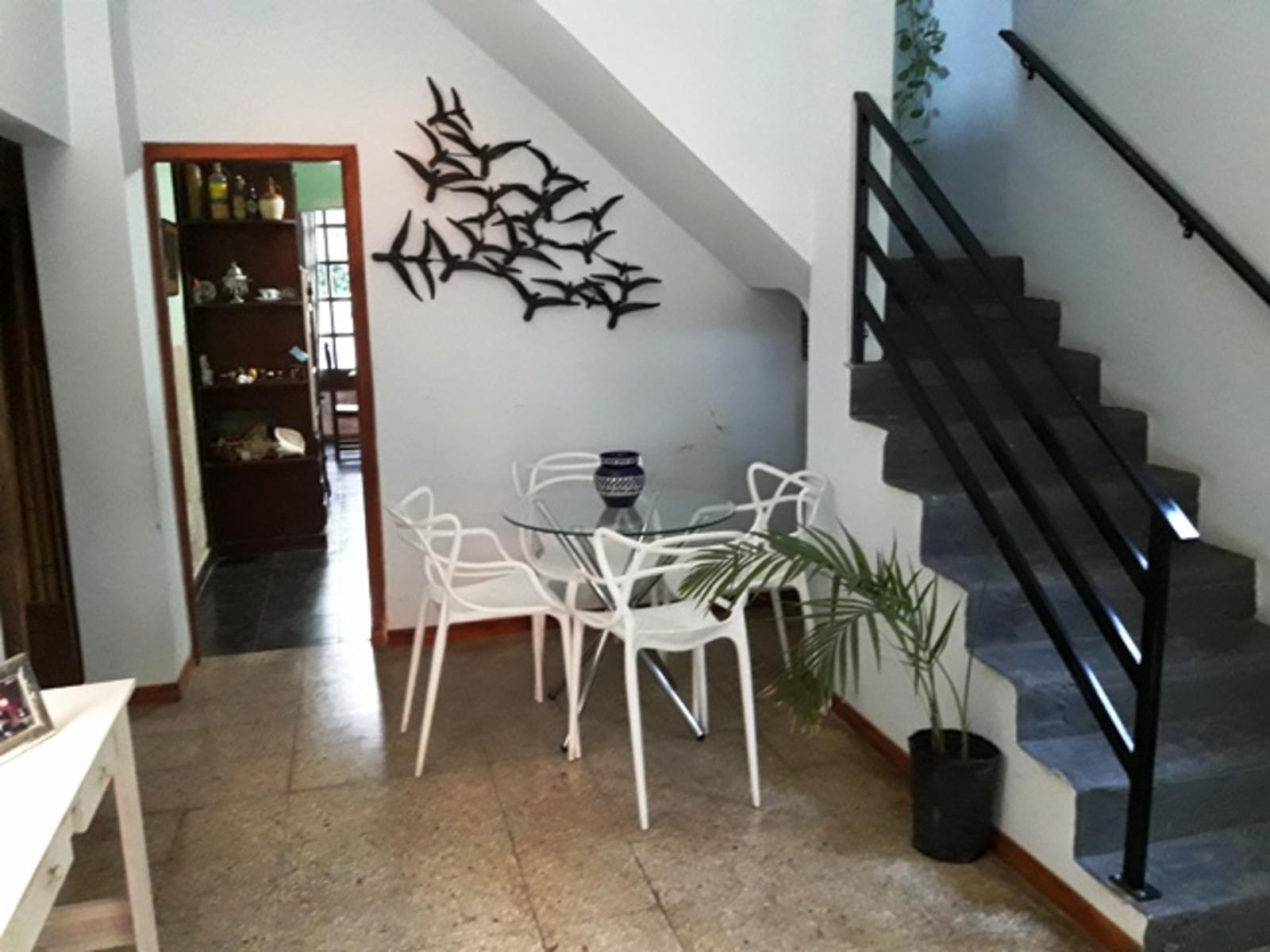 MIGUEL CANE AL 900 CASA EN BUEN ESTADO DE 6 AMBIENTES 984 — foto 2