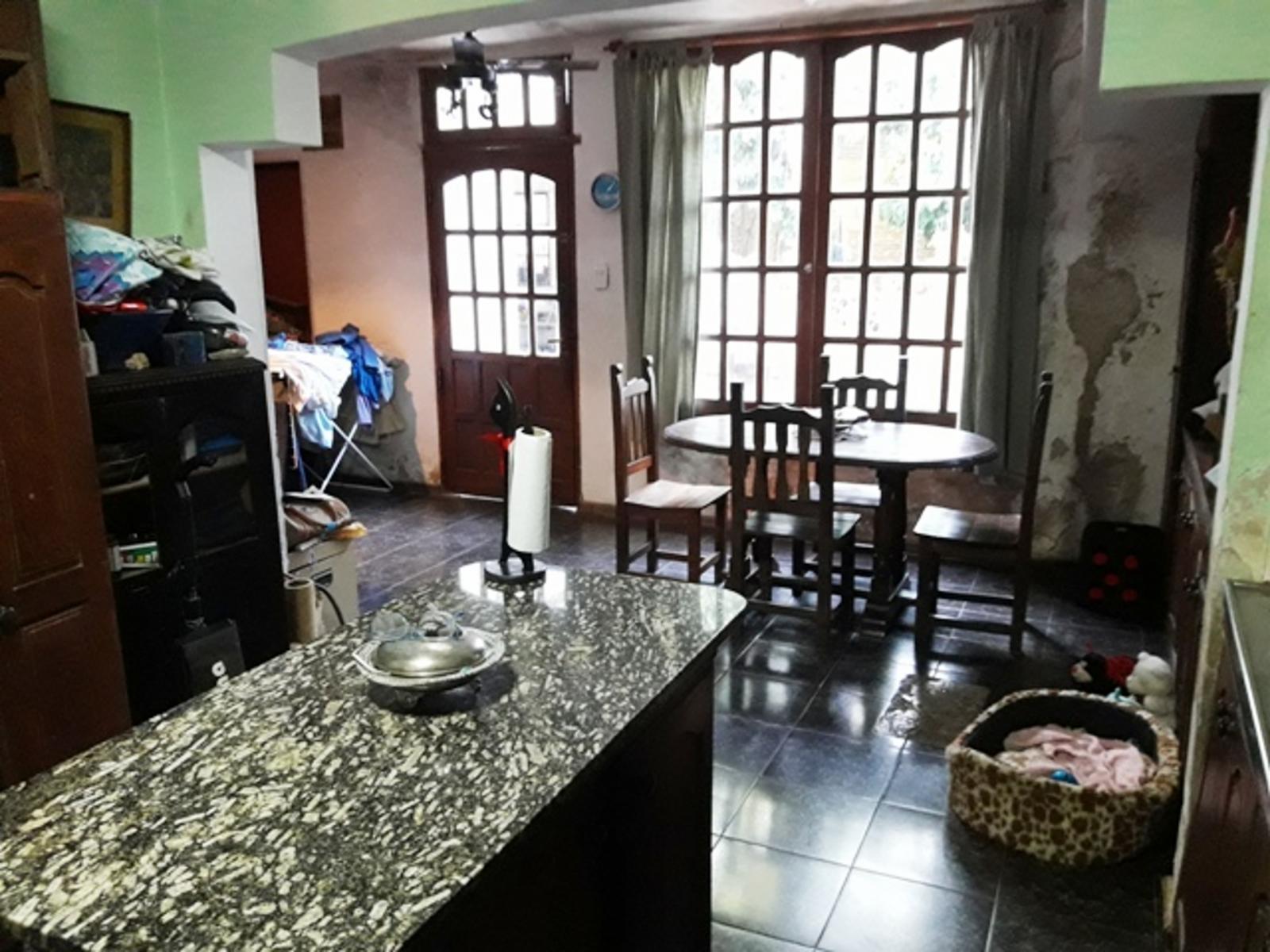 MIGUEL CANE AL 900 CASA EN BUEN ESTADO DE 6 AMBIENTES 984 — foto 7