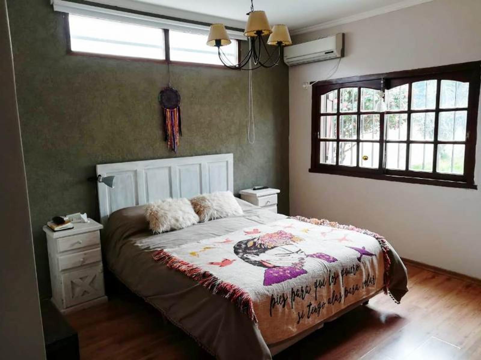 MUY BUENA CASA VIAMONTE AL 2000 SOBRE LOTE DE 10 X 44 — foto 7