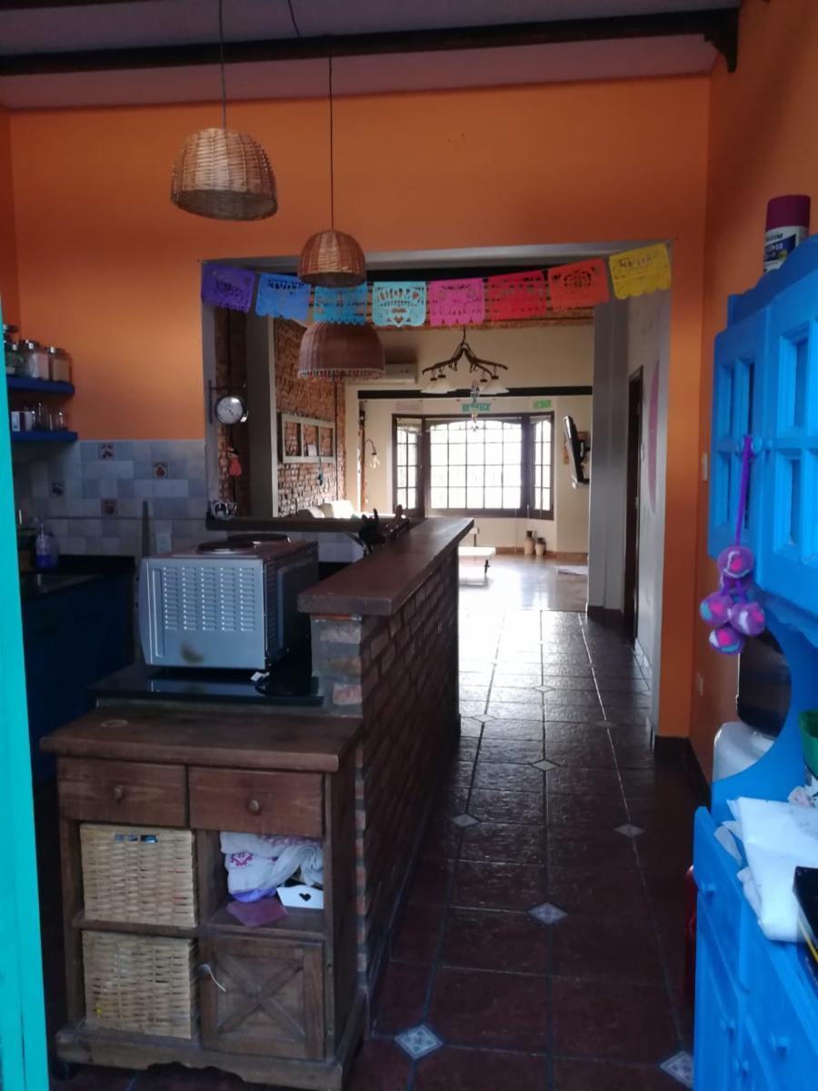 MUY BUENA CASA VIAMONTE AL 2000 SOBRE LOTE DE 10 X 44 — foto 9