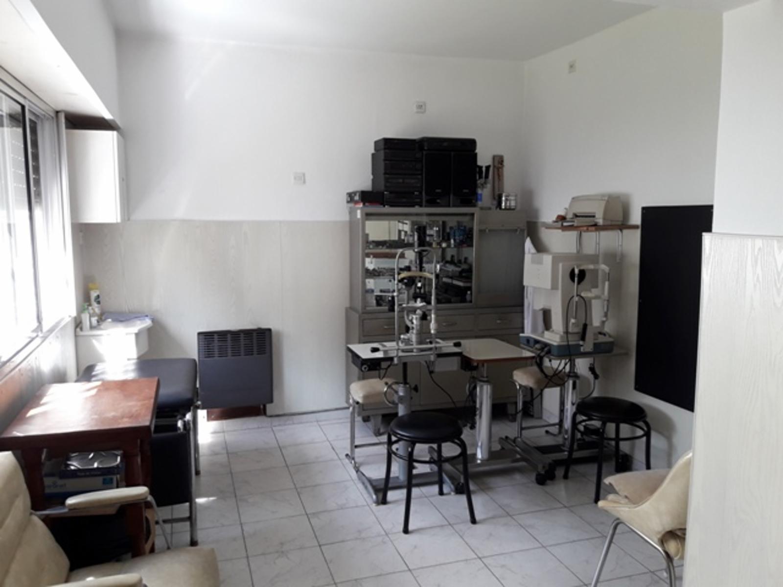 INMUEBLE CON OPTICA Y CONSULTORIOS OFTAMOLOGICOS 35 AÑOS DE TRAYECTORIA — foto 9