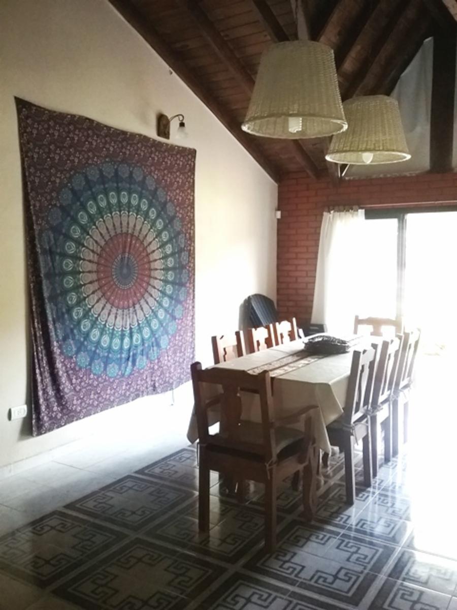 EXCELENTE CASA DE 4 AMBIENTES EN COSTA DEL ESTE — foto 3
