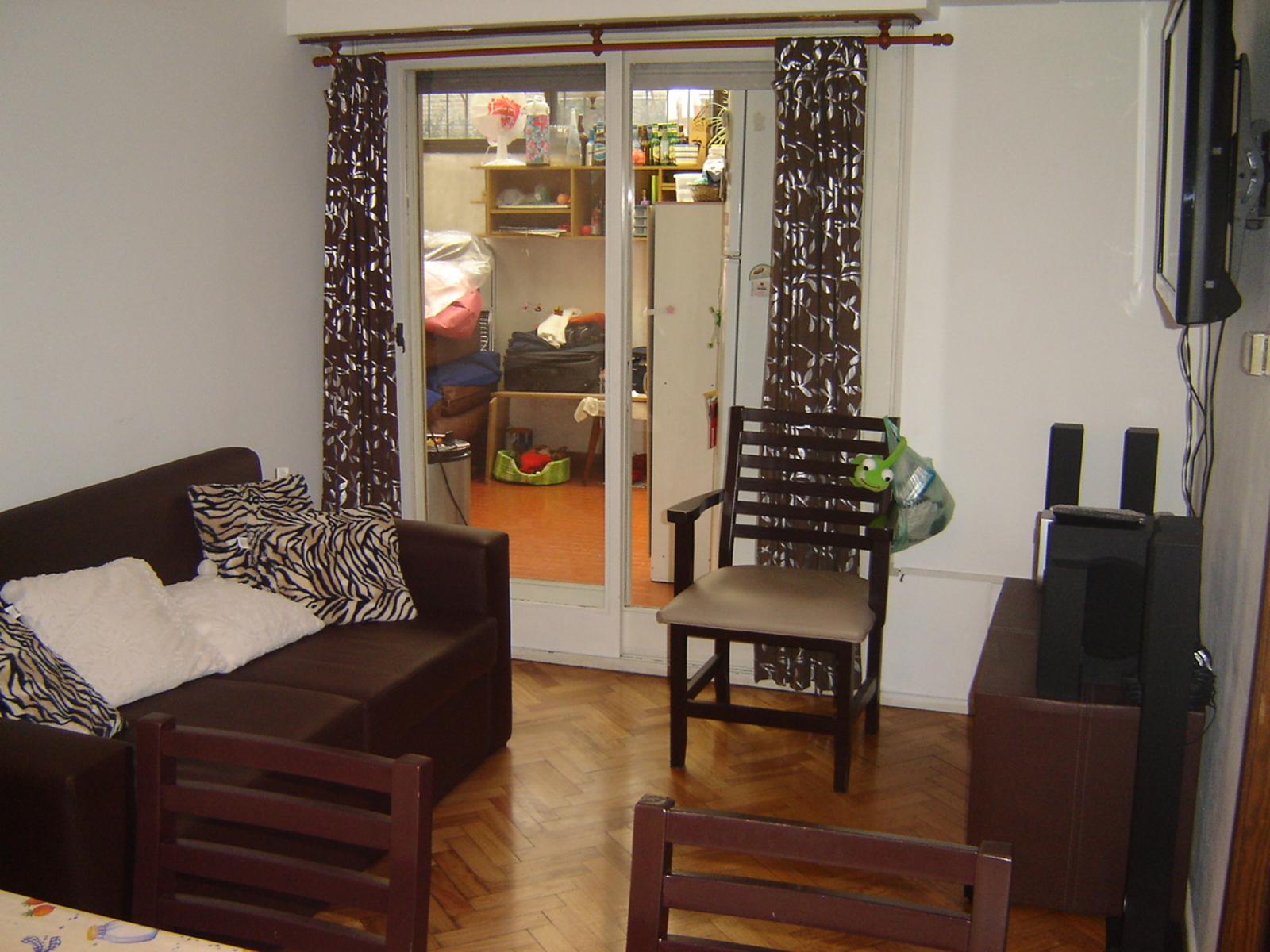 MUY BUEN DEPARTAMENTO DE 3 AMBIENTES CON COCHERA Y PATIO — foto 12