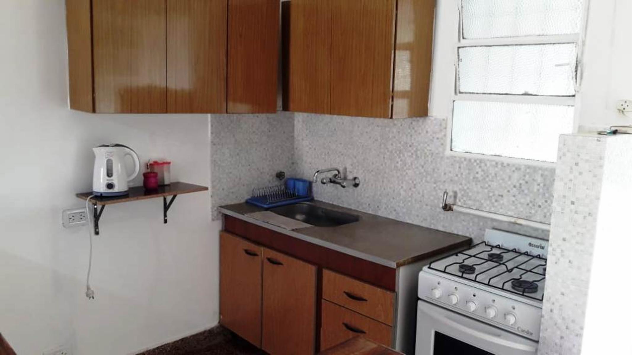 PH AL FRENTE DE 3 AMBIENTES CON GARAGE Y AMPLIO JARDIN — foto 8