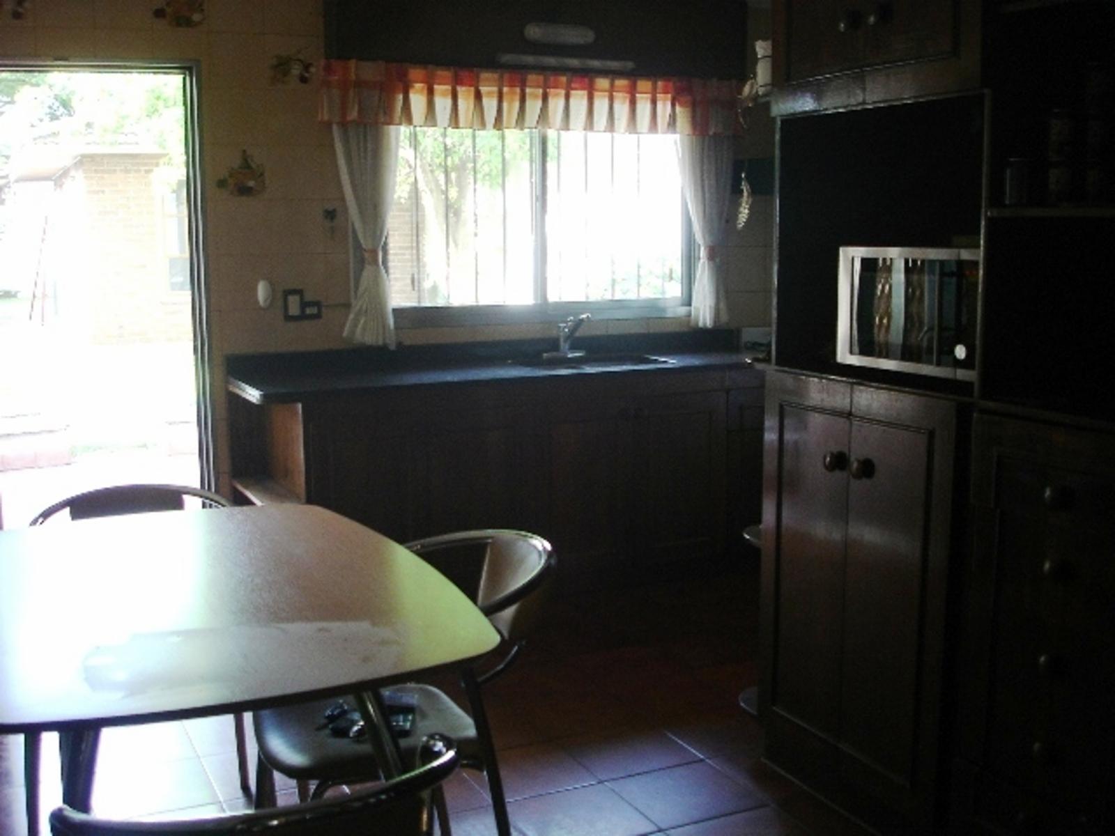 CASA DESARROLLADA SOBRE AMPLIO LOTE DE 8,66 X 43,30. — foto 13