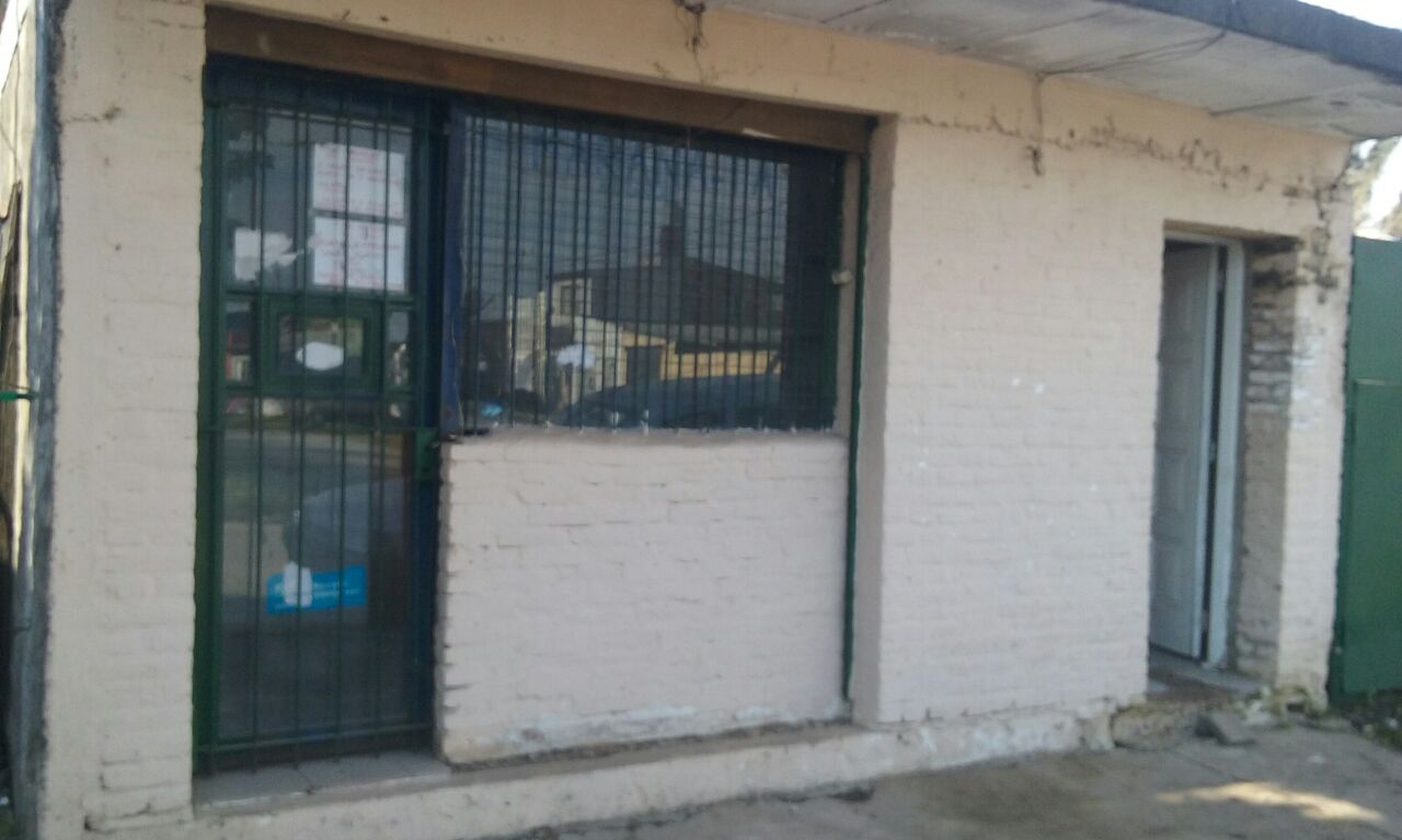 5 monoambientes ,mas local comercial