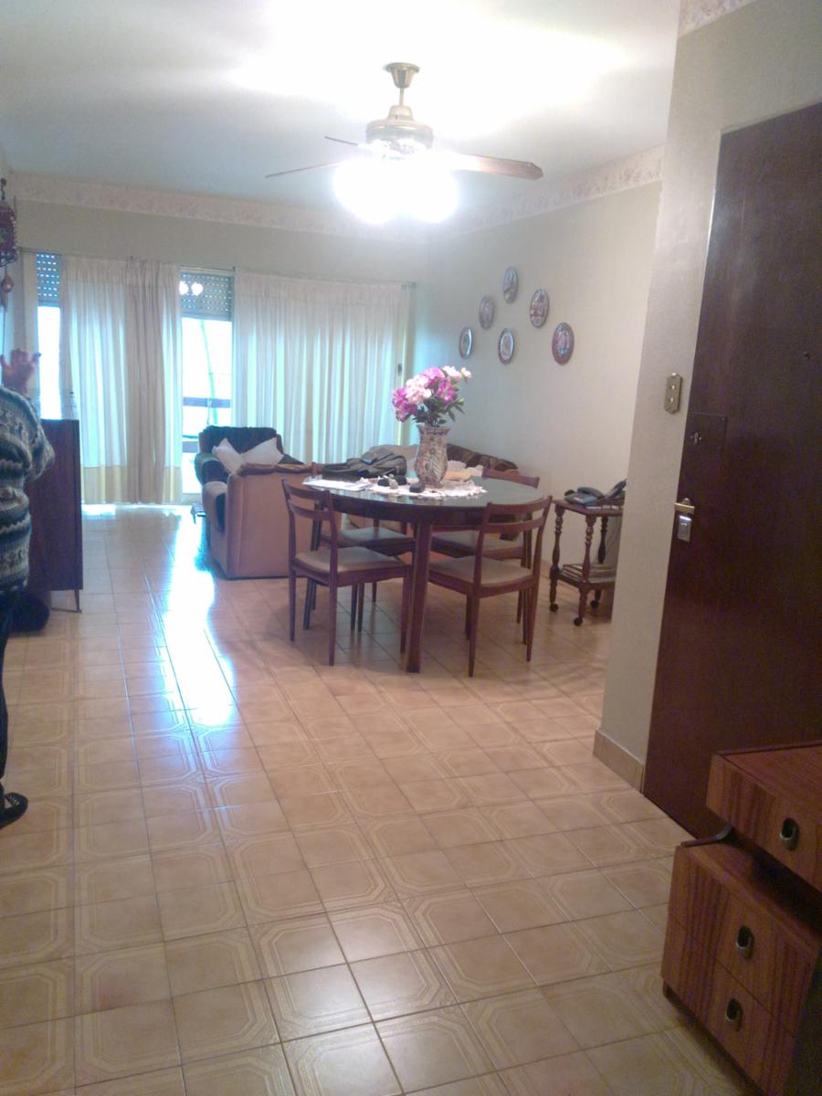 SAN MARTÍN CENTRO, DEPARTAMENTO DE 4 AMBIENTES CON TERRAZA PROPIA ! FRENTE A LA PLAZA SAN MARTIN — foto 9