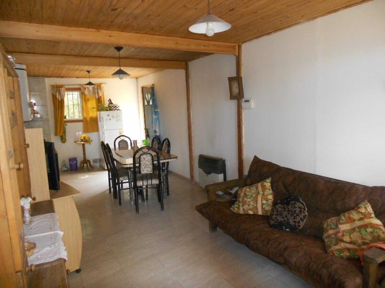 EXCELENTE PROPIEDAD CON DOS CASAS — foto 7