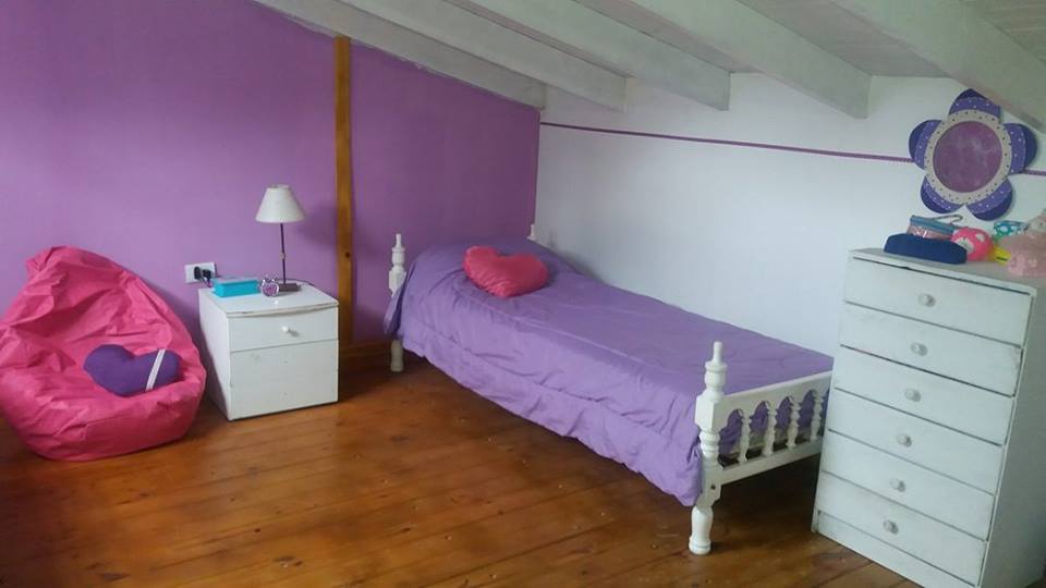 HERMOSA PROPIEDAD EN BARRIO MILLAMAPU 3 DORMITORIOS AMPLIO PATIO,. — foto 2