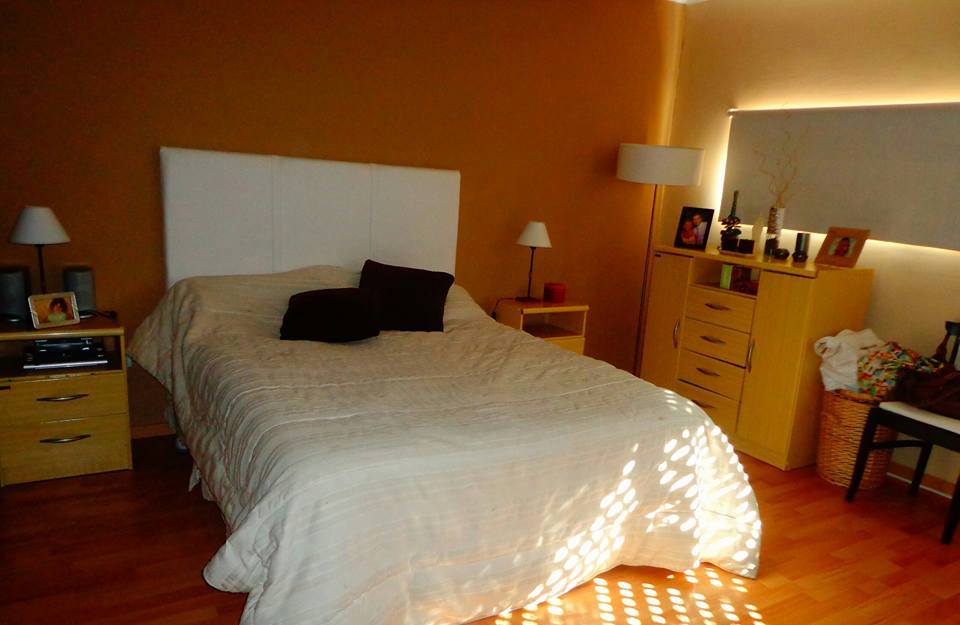 HERMOSA PROPIEDAD EN BARRIO MILLAMAPU 3 DORMITORIOS AMPLIO PATIO,. — foto 3