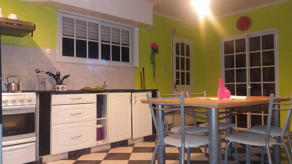 HERMOSA PROPIEDAD EN BARRIO MILLAMAPU 3 DORMITORIOS AMPLIO PATIO,. — foto 9
