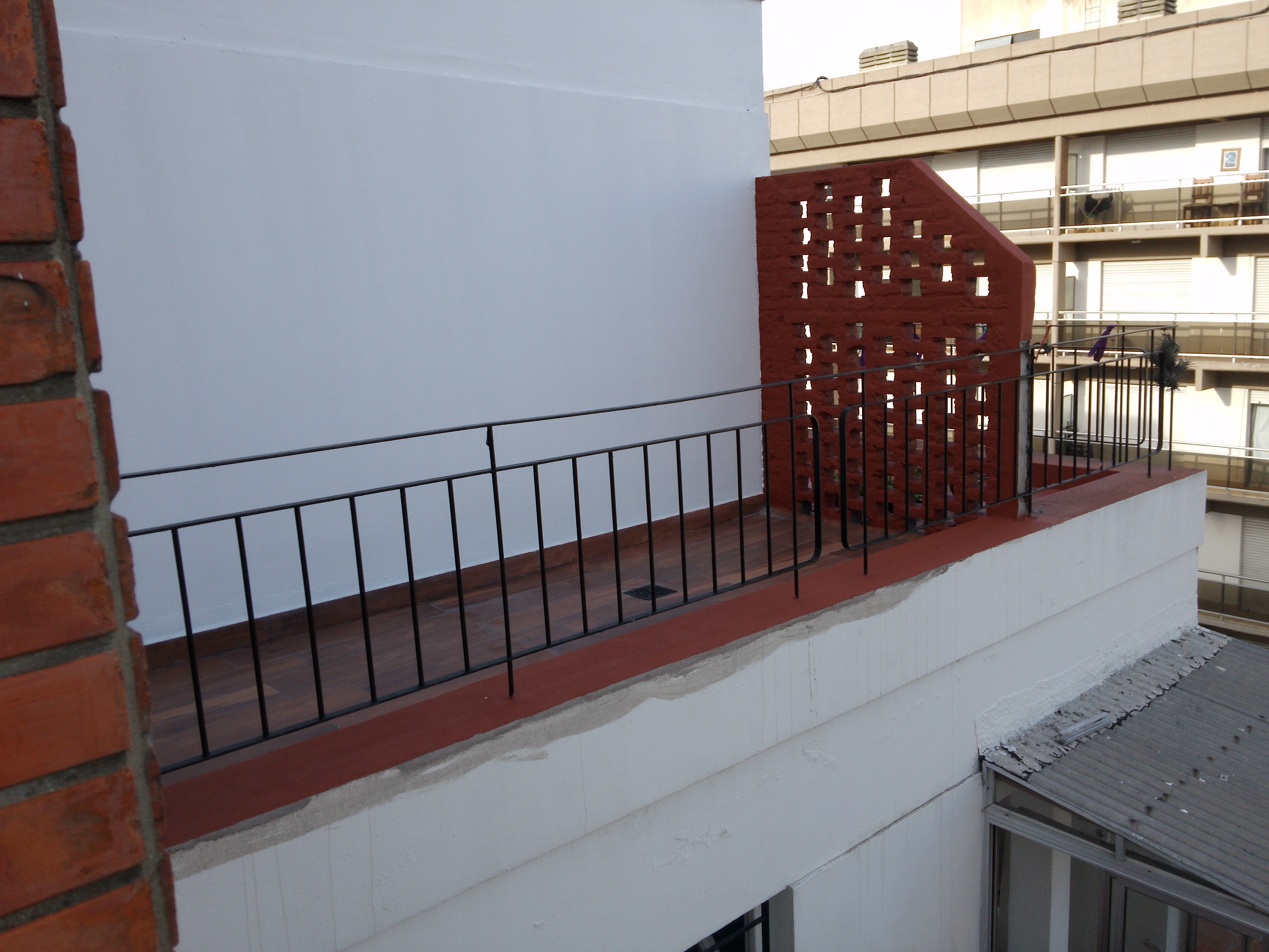 Ambiente Aterrazado totalmente Reciclado/Luminoso. — foto 3