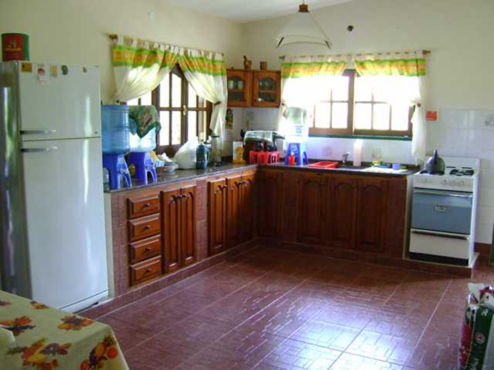VIVIENDA CON AMPLIO TERRENO, SANTA MARÍA DE PUNILLA